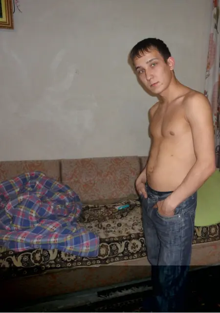 Я Саша, 35, из Волжска, ищу знакомства на одну ночь