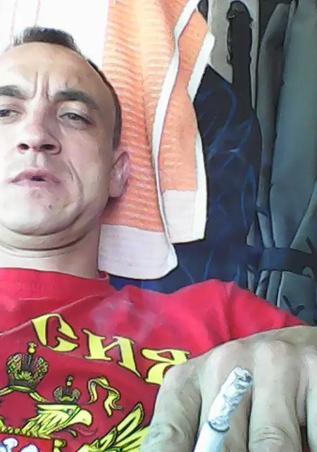 Андрей из Лиды, мне 45, познакомлюсь на одну ночь