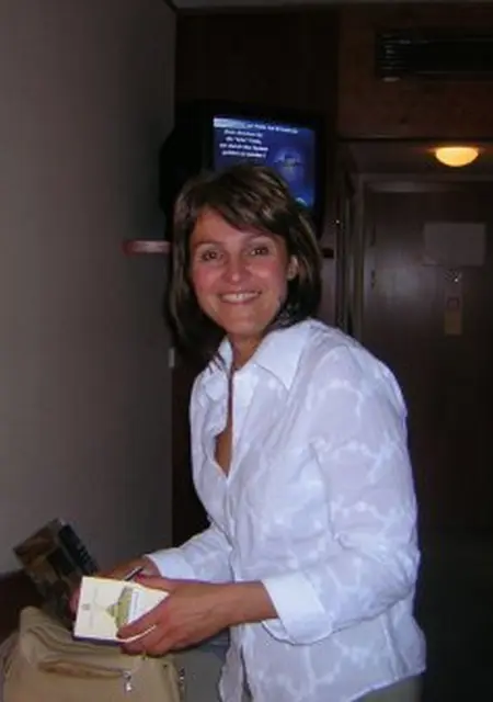 Ольга из Санкт-Петербурга, ищу на сайте приятное времяпровождение