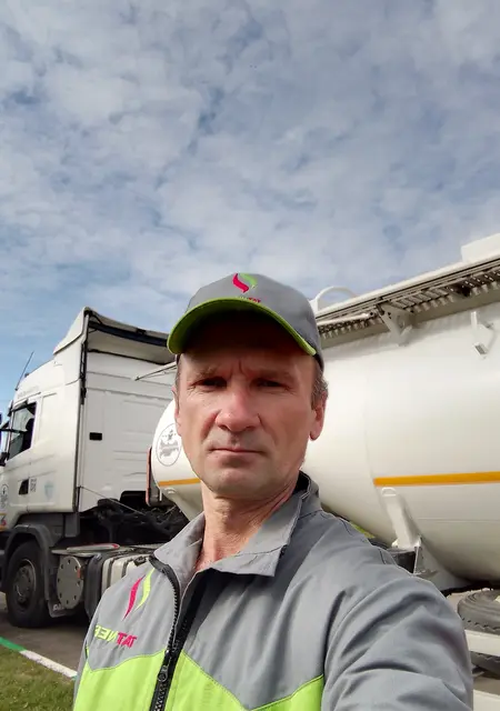 Я Анатолий, 44, из Рыбинска, ищу знакомство для постоянных отношений