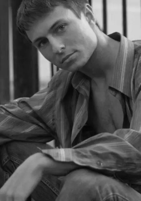 Стас из Новокузнецка, мне 40, познакомлюсь без обязательств