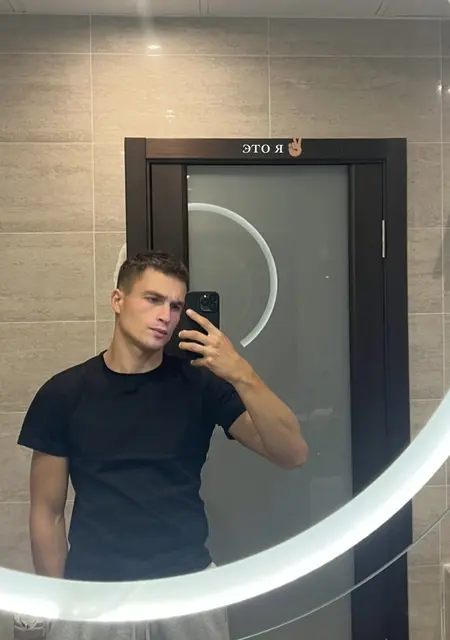 Арсений из Казани, ищу на сайте знакомства на одну ночь