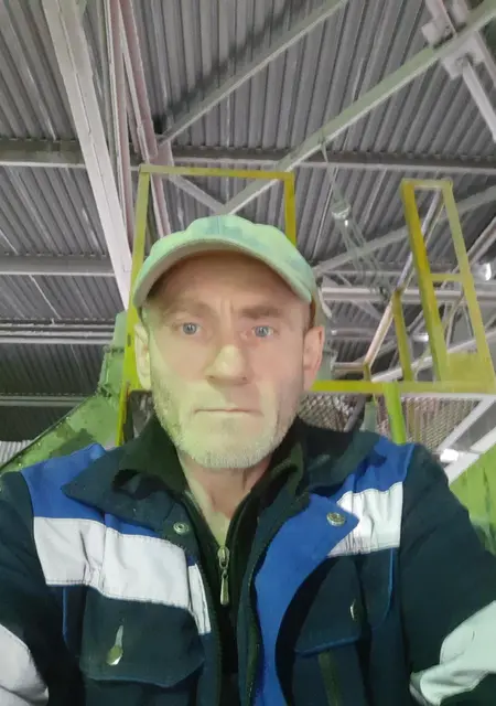 Владимир из Гусь-Хрустального, мне 54, познакомлюсь на одну ночь