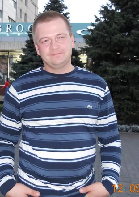 Я Александр, 47, из Керчи, ищу знакомства на одну ночь