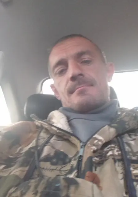 Алексей из Ачинска, ищу на сайте знакомства без обязательств