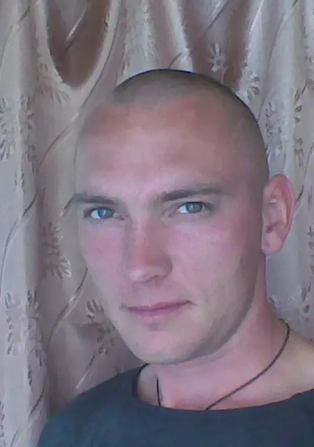 Владимир из Лабинска, мне 43, познакомлюсь на одну ночь