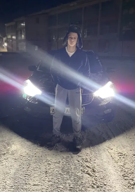 Михаил из Ханты-Мансийска, мне 18, познакомлюсь на одну ночь