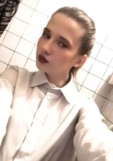 Я Тиана, 19, из Новосибирска, ищу знакомство для приятного времяпровождения