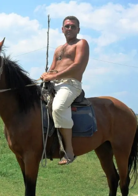 Я Santastar, 59, из Одессы, ищу знакомство для дружбы