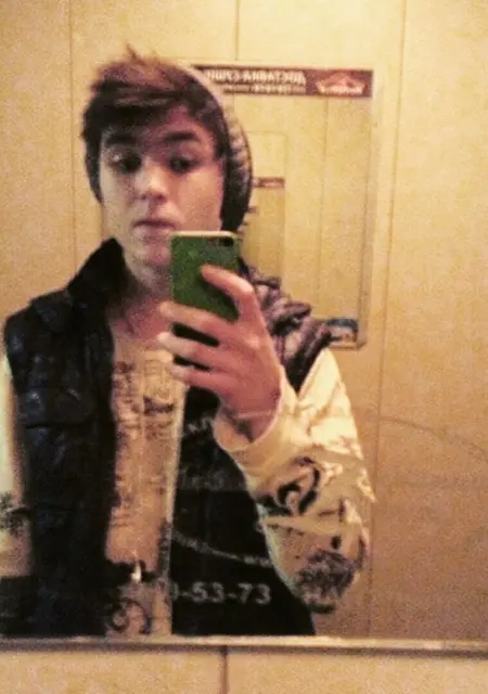 Николай из Судака, мне 27, познакомлюсь для приятного времяпровождения