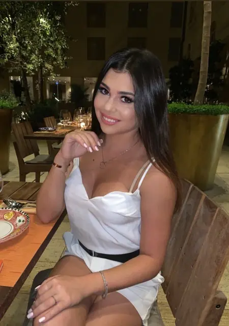 Виктория из Тюмени, мне 30, познакомлюсь для приятного времяпровождения