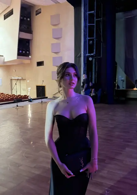 Я Ксюша, 18, из Краснодара, ищу знакомство для приятного времяпровождения