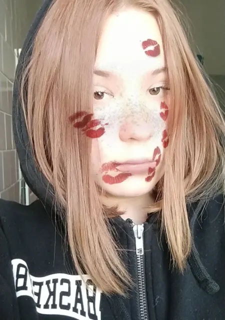 Виктория из Челябинска, мне 20, познакомлюсь для приятного времяпровождения