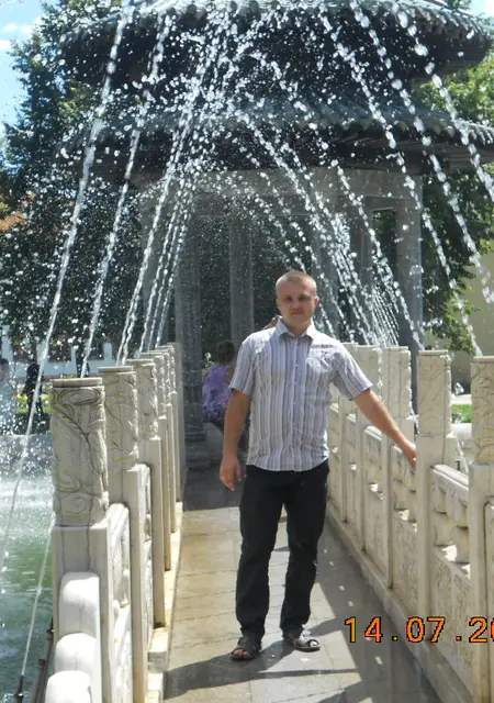 Я Саша, 41, из Астрахани, ищу знакомства без обязательств