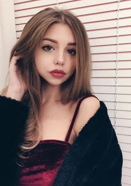 Алёна К из Иркутска, мне 27, познакомлюсь на одну ночь