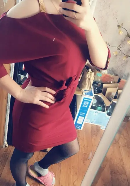 Лерочка из Аткарска, ищу на сайте общение