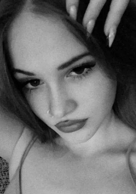 Я Камиллка, 20, знакомлюсь без обязательств в Челябинске