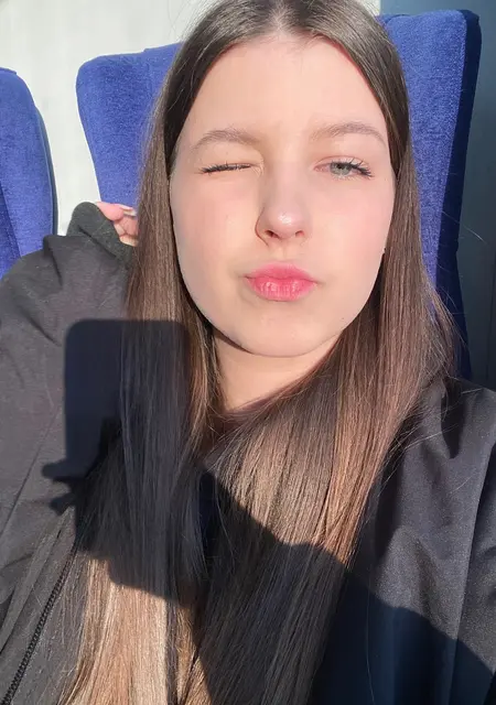 Алина из Москвы, мне 19, познакомлюсь для вирта