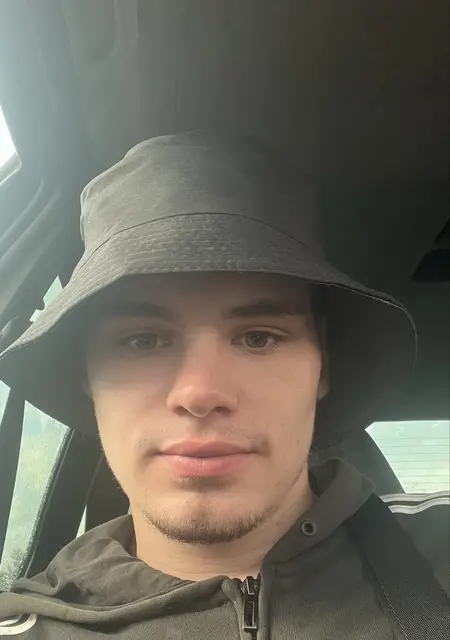 Я Кирилл, 21, знакомлюсь на одну ночь в Анжеро-Судженске