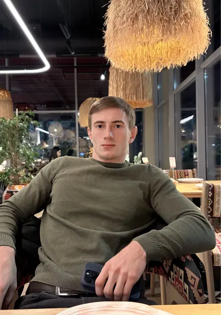 Alex из Анапы, мне 24, познакомлюсь для общения