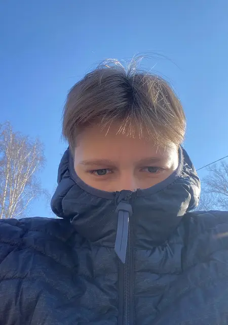 Даня из Томска, мне 19, познакомлюсь на одну ночь