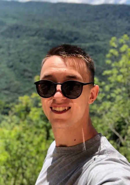 Алексей из Краснодара, ищу на сайте знакомства на одну ночь