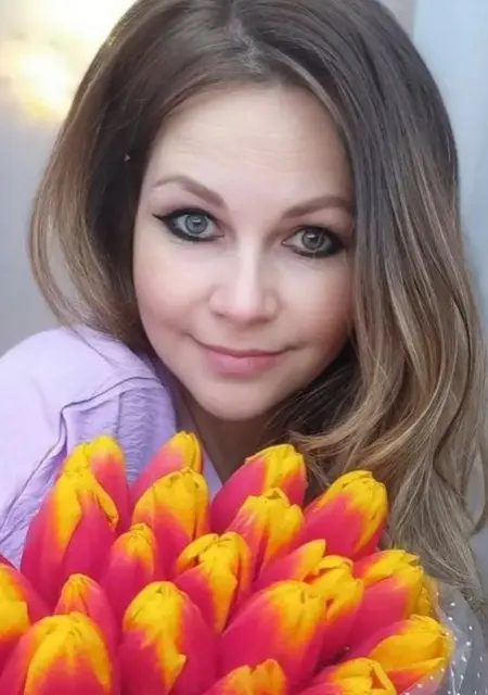 Я Юлия Мленик, 41, из Петрозаводска, ищу знакомство для открытые отношения