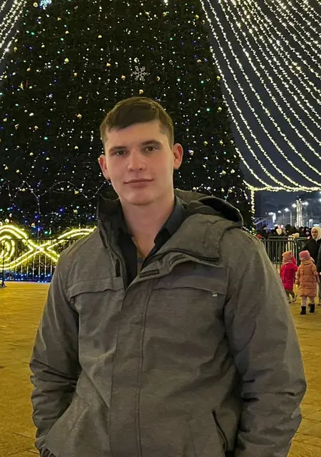 Я Иван, 21, из Каспийска, ищу знакомства на одну ночь