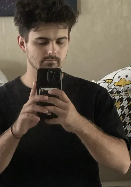 Я Артем, 24, знакомлюсь без обязательств в Сочи