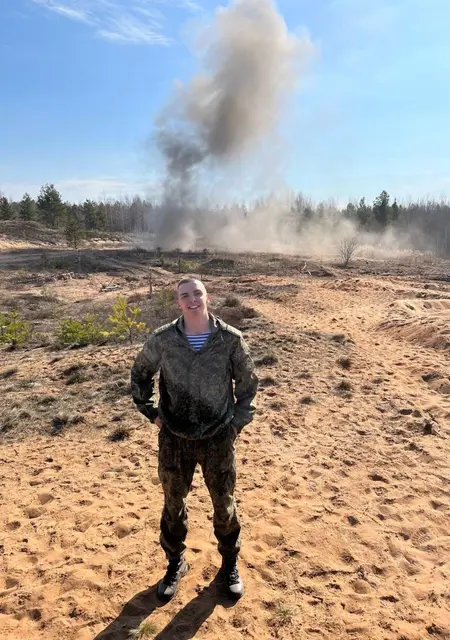 Я Иван, 22, из Луги, ищу знакомство для вирта