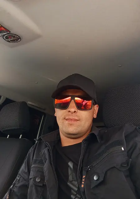 Степан из Читы, ищу на сайте знакомства на одну ночь