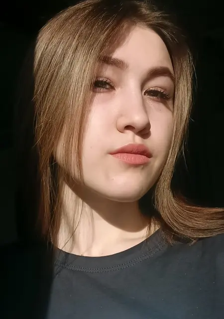 Я Ксения, 18, знакомлюсь на одну ночь в Екатеринбурге