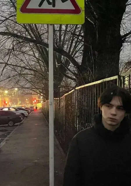 Пётр из Электростали, мне 19, познакомлюсь на одну ночь