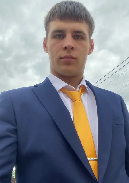 Я Антон, 21, из Магнитогорска, ищу знакомство для общения