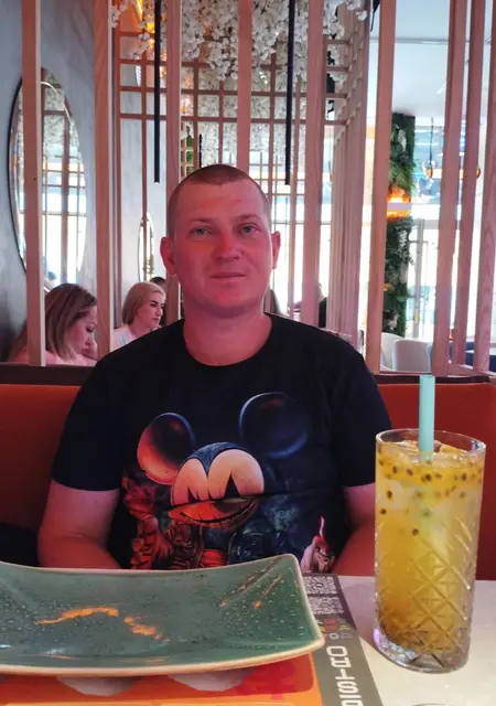 Денис из Алчевска, мне 28, познакомлюсь для дружбы