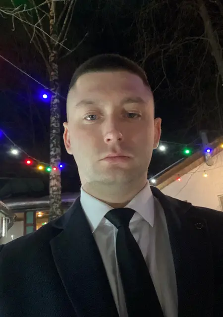 Александр из Владикавказа, мне 32, познакомлюсь для приятного времяпровождения