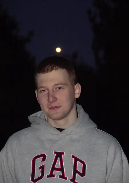 Денис из Коломны, ищу на сайте знакомства на одну ночь