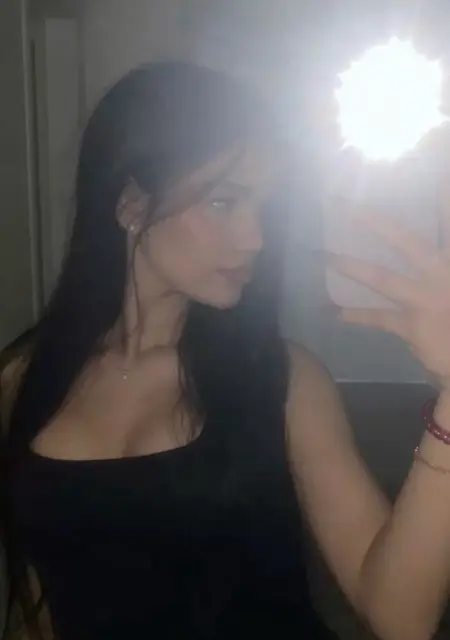 Я Аифия, 21, из Владимира, ищу знакомства без обязательств