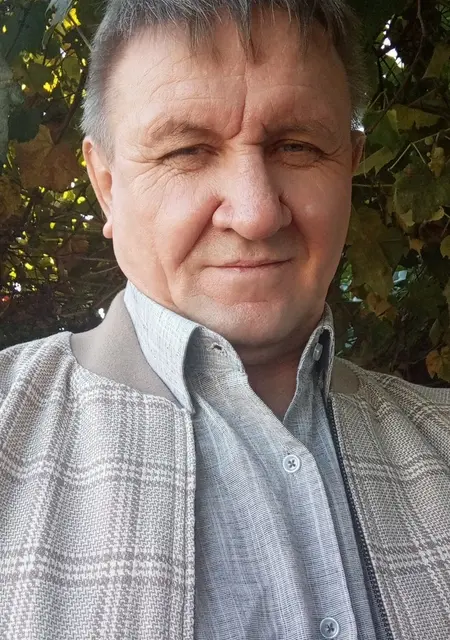 Александр из Фролова, ищу на сайте приятное времяпровождение