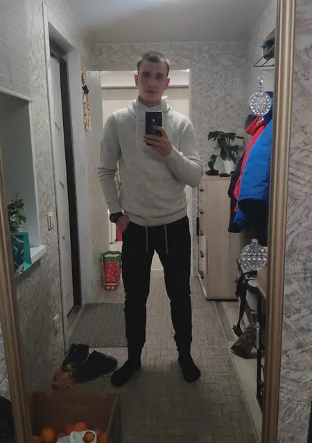 Я Андрей, 23, знакомлюсь без обязательств в Уссурийске