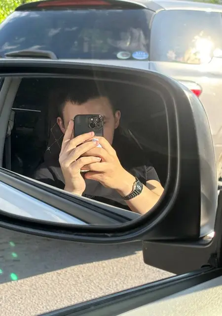 Я Дентс, 21, из Бийска, ищу знакомства на одну ночь