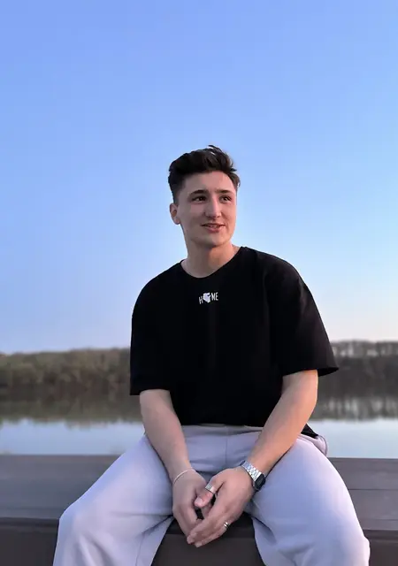 Данил из Донецка, ищу на сайте открытые отношения