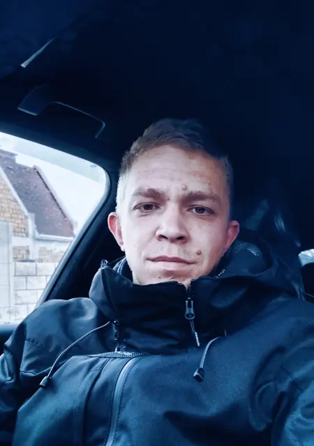 Евгений из Ялты, мне 30, познакомлюсь для общения