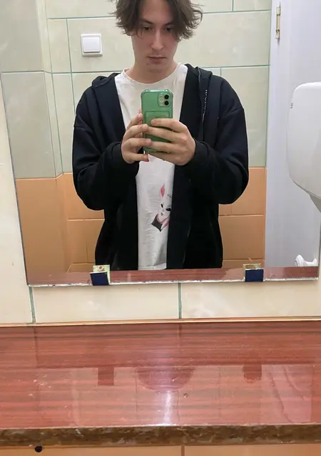 Arthur из Ижевска, мне 20, познакомлюсь без обязательств