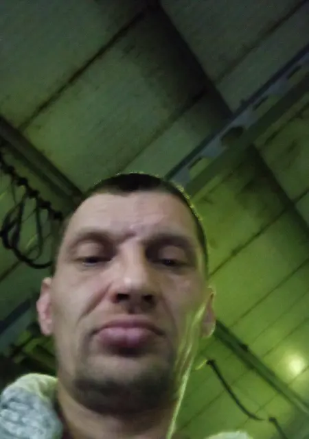 Александр из Рамони, мне 41, познакомлюсь на одну ночь