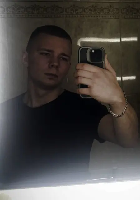 Я Владислав, 19, из Казани, ищу знакомство для совместных путешествий