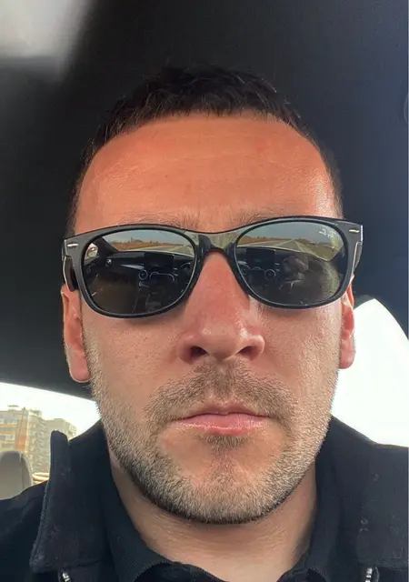 Я Илья, 28, знакомлюсь без обязательств в Москве