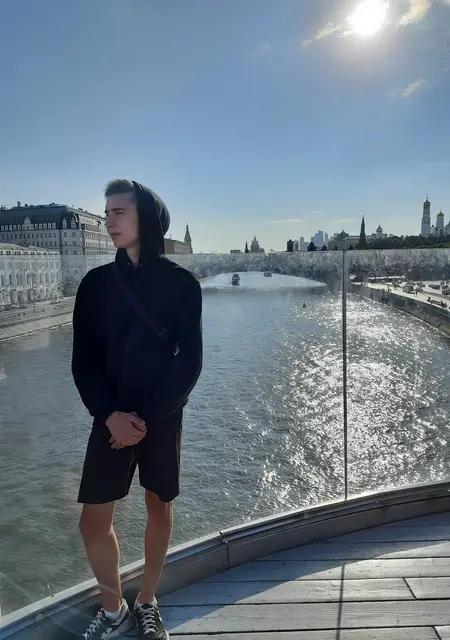 Никита из Коломны, мне 21, познакомлюсь без обязательств