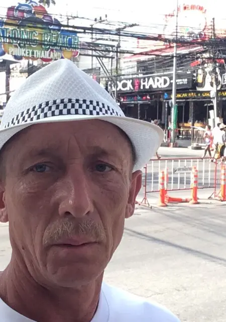 Николай из Москвы, ищу на сайте знакомства без обязательств