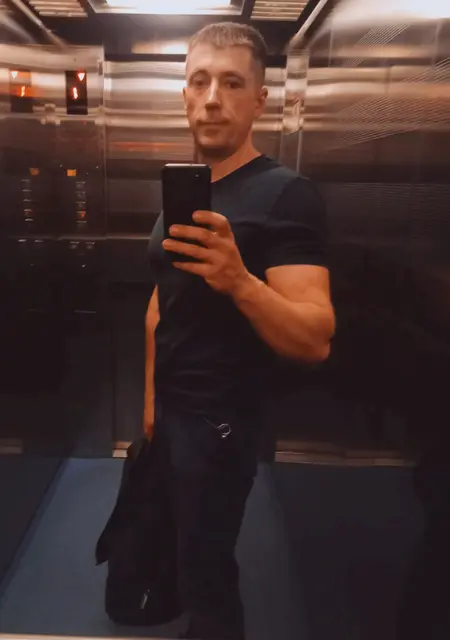 Дмитрий из Череповца, ищу на сайте знакомства без обязательств